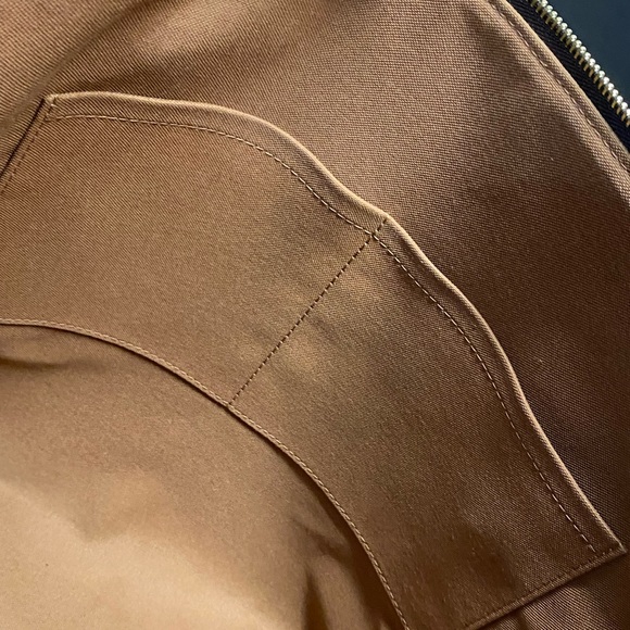 💕💕💕SOLD💕💕💕
🤩🤩🤩LV TOTALLY MM MONOGRAM🤩🤩🤩 - Picture 15 of 16